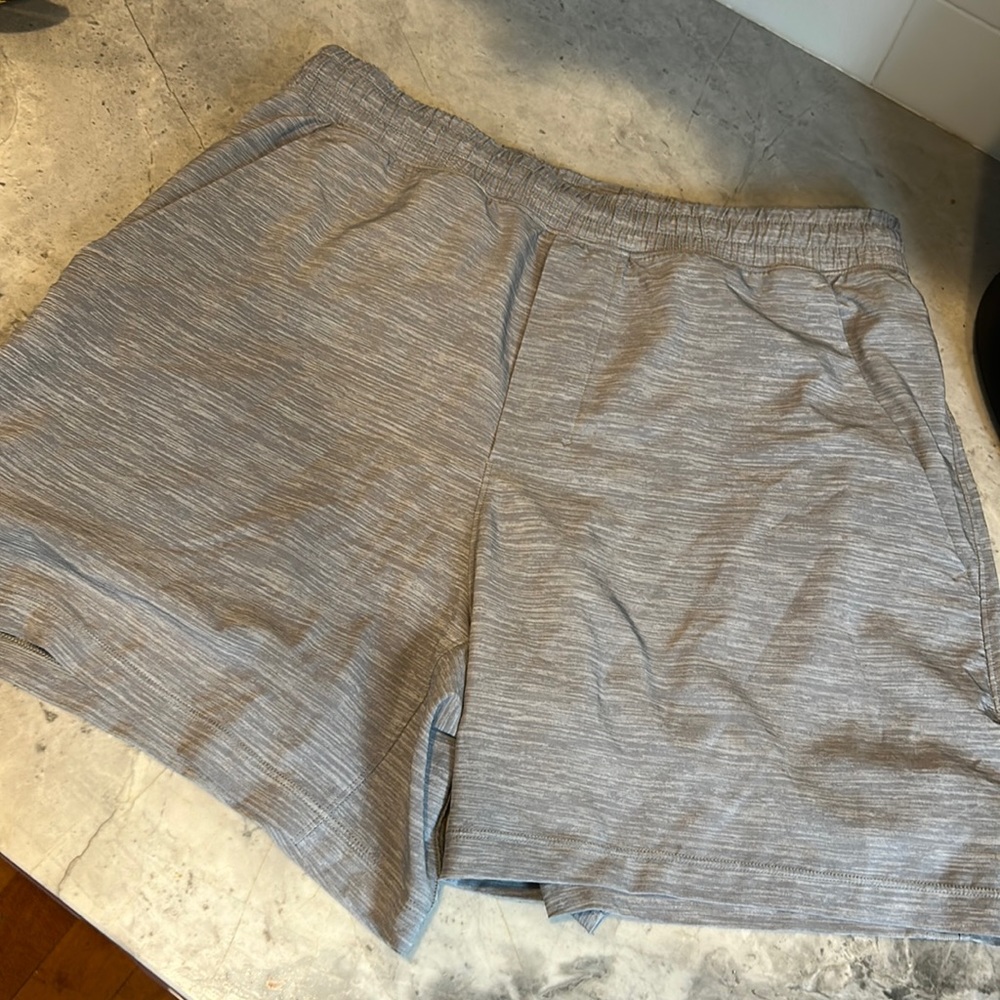 Men’s Lululemon shorts